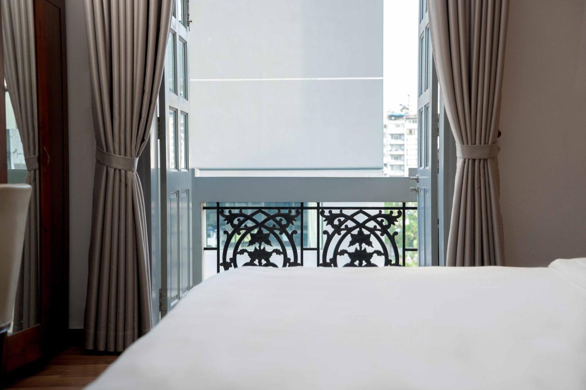 Rembrandt Hotel Nha Trang Buitenkant foto