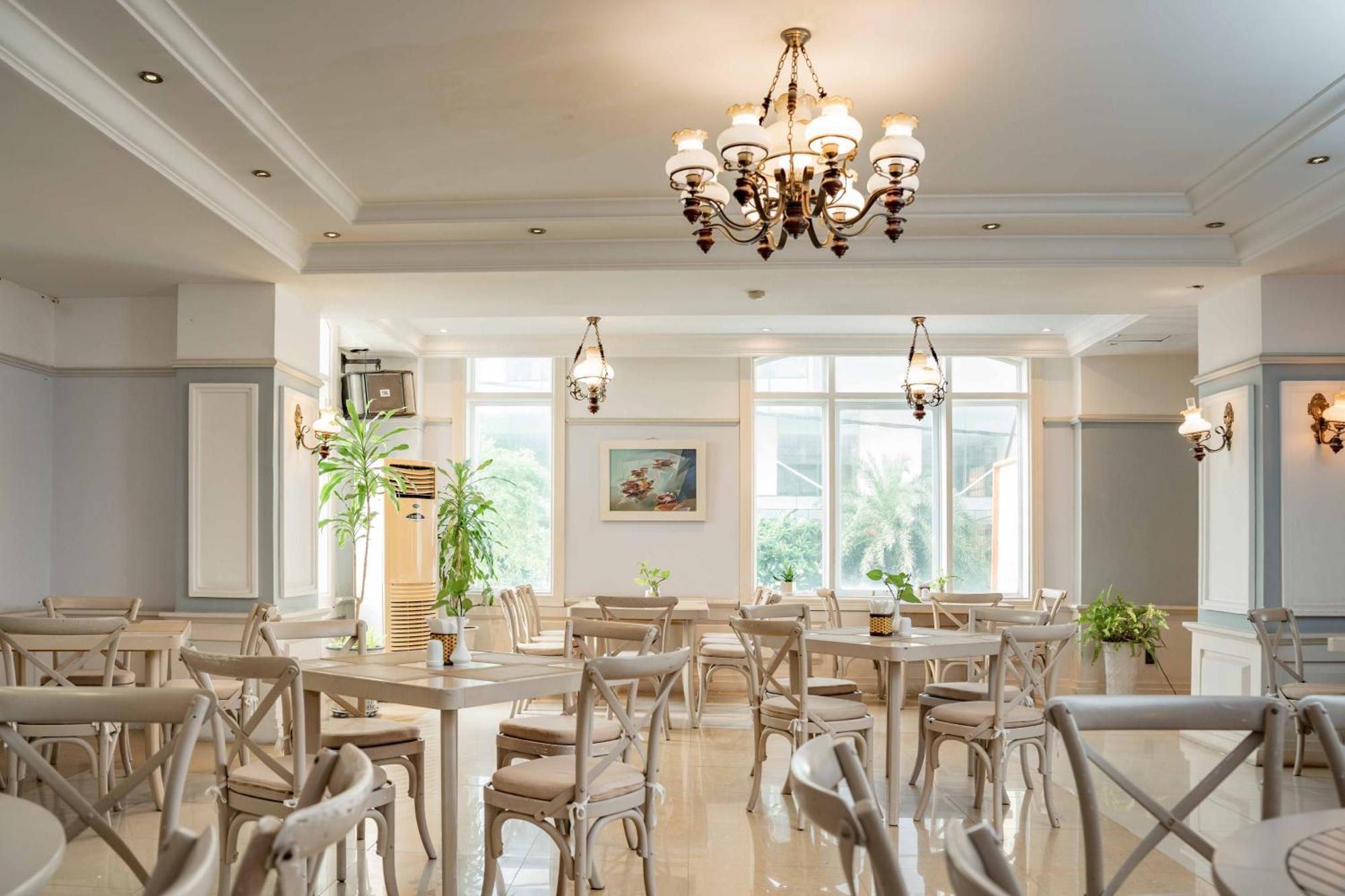 Rembrandt Hotel Nha Trang Buitenkant foto